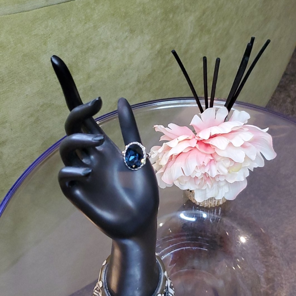 🎁🎄Ava Ro🎄🎁 Swarovski Crystal & Sterling Silver